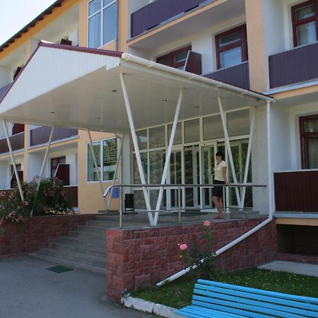 Санаторій Збруч Hotel Sataniv Bagian luar foto